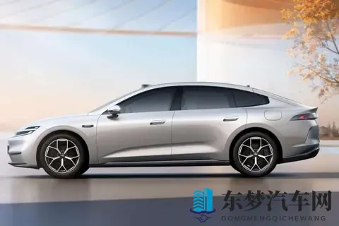 1099万起的长安启源A06值得入手么？这些优缺点你需要知道-2