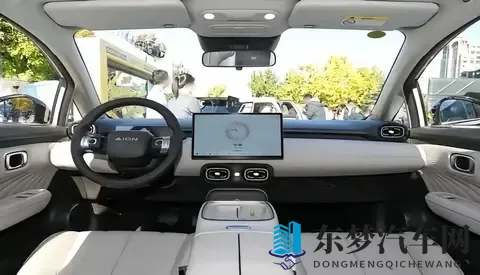 标配 540 度全景影像，租电版到手 499 万，埃安 UT super 值得选吗？-1