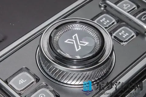 3299万起，硬派越野六边形战士来了！别错过上市限时十重权益-1