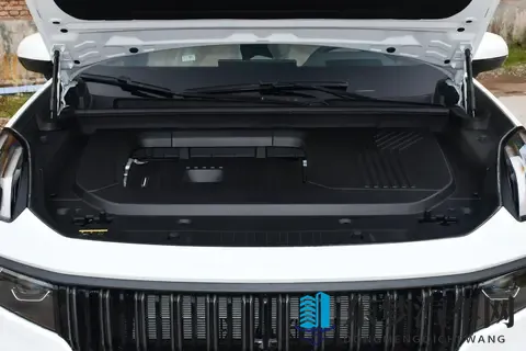 20万级全能SUV，配全时四驱+5年0息，家用再合适不过了-1