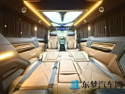 福特黑武士商务车，7座展厅现车介绍，柴油版汽油版都可选择-1