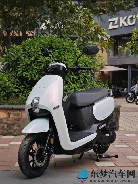 豪爵三阳疯了！万元级平踏杀疯，天价大踏板崩盘预警！-2