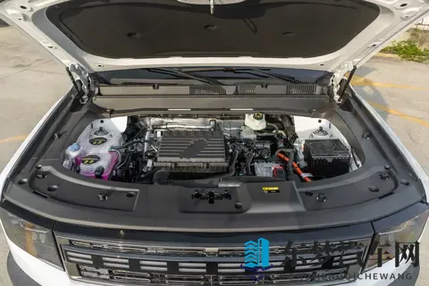 15万级全能方盒子SUV，四驱、大空间、配置全，值得一看-2