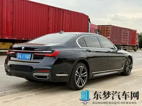 二手宝马7系：2022年上牌，589万公里，豪华座驾之选-1