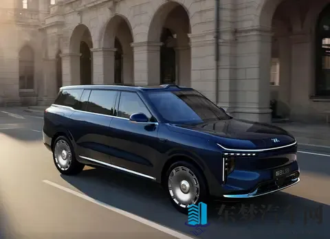 又一款旗舰SUV预售，配3把零重力座椅，增程车纯电续航可达402km-1