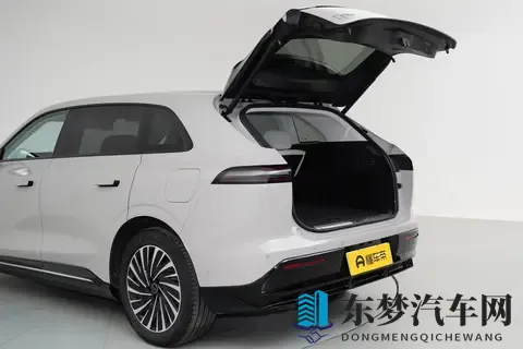 星途星纪元ET 2025款增程版四驱至臻尊享，中大型SUV的均衡实力-1