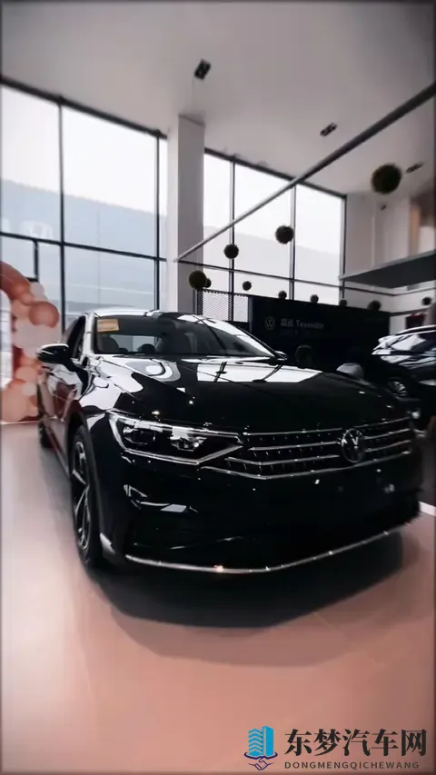 艳星Brandi熟妇办公室：艳星转型，熟妇职场新篇章