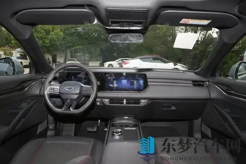 动力、空间、油耗、配置都在线，15万预算选合资B级车看这款-1