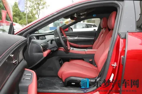 星纪元 ES：20-30 万新能源轿车，配置与价格匹配度如何？-1