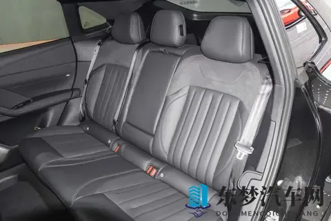 2359 万可换电更保值?家用纯电乐道 L60 740km 续航 119kWh 能耗解读-2