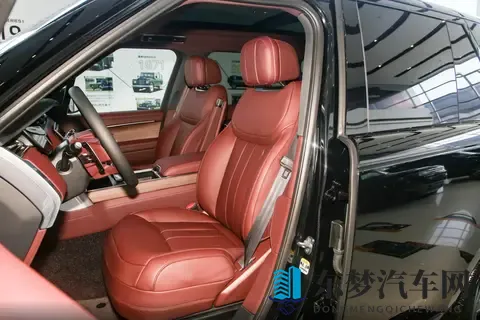 经典永不过时?揽胜外观设计相对“保守”,动力稳重而强劲-2