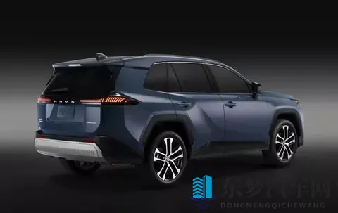 丰田RAV4迎来重大升级!三个版本共7款车,内饰与红杉同步-3