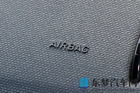 第三代领克:设计、智能、动力全面升级,现时1038万起-3