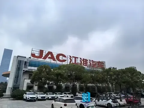 西方制裁大棒一挥，中国车企现笑纳大礼！这波谁输谁赢？-1