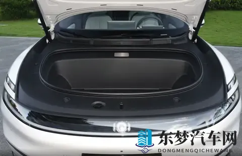 13万级纯电家轿的硬核较量，长安启源A06对比小鹏MONA M03，选谁？-3