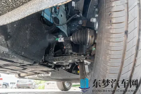 15 万级 SUV 选车不纠结！捷途山海 T1 四驱版试驾：方盒造型 + 可城可野-2