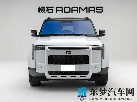 30万级全能王！国产增程版“卫士”亮相，轴距超3米，配6_7座可选-3