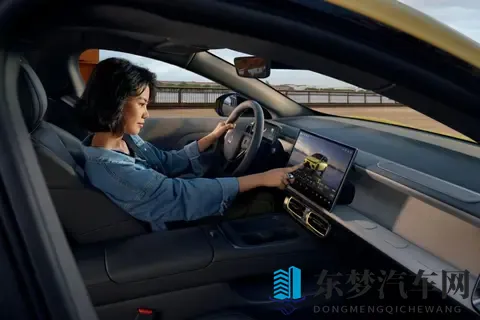 预售价1058万起,电动“高尔夫”零跑Lafa5再掀桌子-3