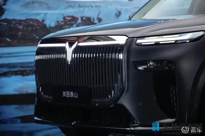 售3799万起!岚图泰山正式上市,国产豪华新旗舰登场-1
