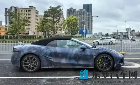 腾势Z敞篷版谍照曝光！网友：工薪族能不能开上？-1