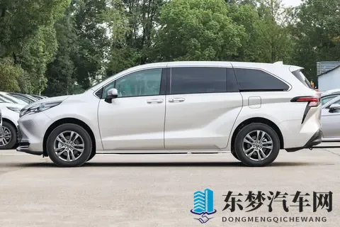 2026 款丰田赛那配置对比与购车决策参考-2