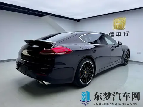 60多万拿下保时捷Panamera,体验V8的魅力-1