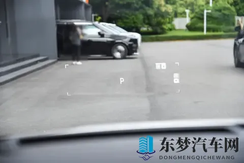 国产MPV竟然这么高端？极氪009凭什么一炮而红？-2