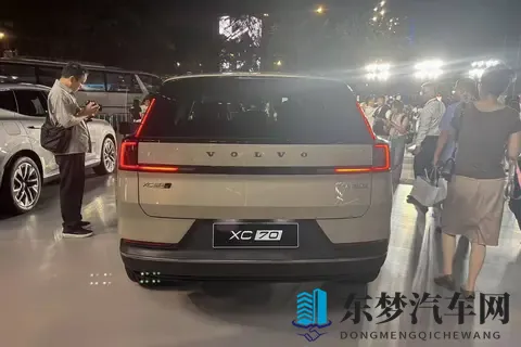 2699万元起_续航超1200km 第10000台全新沃尔沃XC70下线