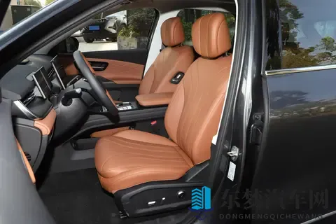 第五代瑞虎8全面解析：双前脸设计下的家用SUV新选择-2