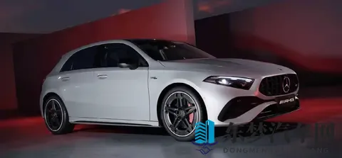 金银梅手机板：智能驾驶技术革新，未来出行更便捷-1