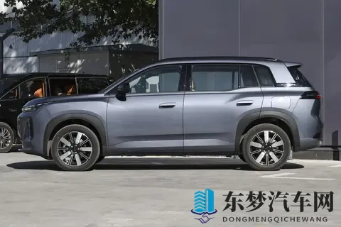 增程车的三大痛点被解决！续航、空间、配置全都有，不到13万起-1