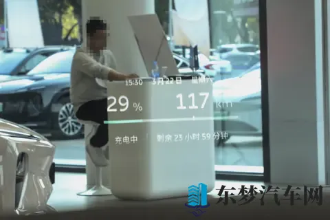蔚来 ET9 2025 款 102kWh：行政旗舰轿车新选择-2