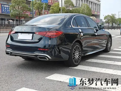 绿色精灵，一手22款奔驰C260L运动版，18万公里正当年！-3