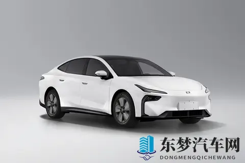 一汽奔腾纯电中大型轿车悦意08申报:外观简洁,配备“FAW”尾标-1