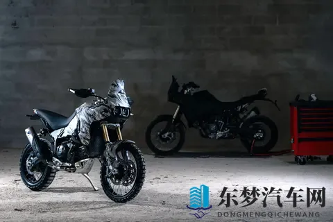 杜卡迪发布 2026 第二代 DesertX “ 沙漠 X ” 预告-3