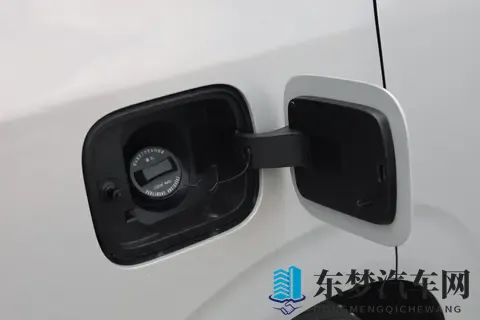8万级插混MPV,家用真7座,五菱星光730值得一看!-1