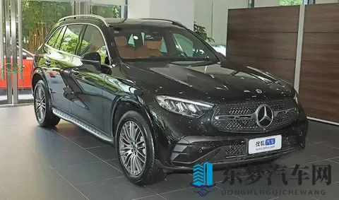 奔驰GLC长轴版悄然换新，智能配置成最大亮点 消费者纠结选哪款？-1