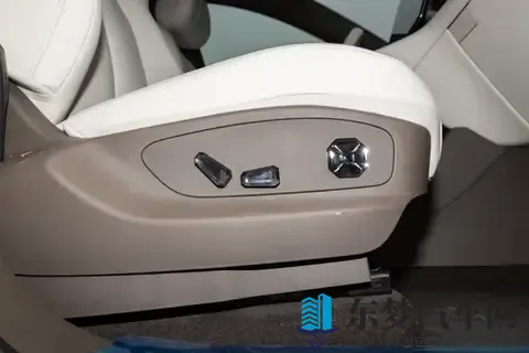 腾势N8L：颜值即正义，设计有深意，让每一次出行都成为享受-1