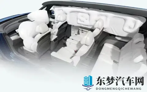 接娃买菜or全家出游？这台“公路坦氪”让咱三代同堂出行更安心-3