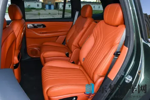 银河 M9 和方程豹钛 7 作为 20 万级怎么选-2