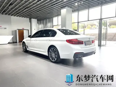 18万多拿下宝马5系，体验行政级座驾的舒适与豪华-2
