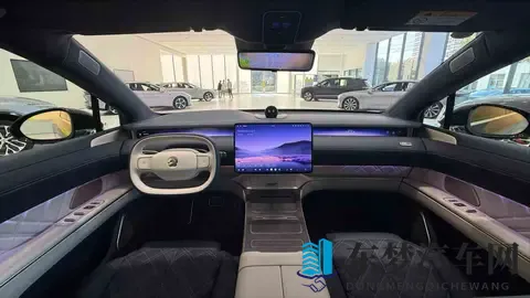 蔚来 ET9 深度解析:主打智能底盘,国产行政级旗舰轿车的先锋!-1