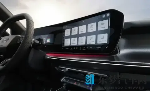 新款Q3 Sportback海外亮相，燃油_混动齐上阵，这波香不香？-1