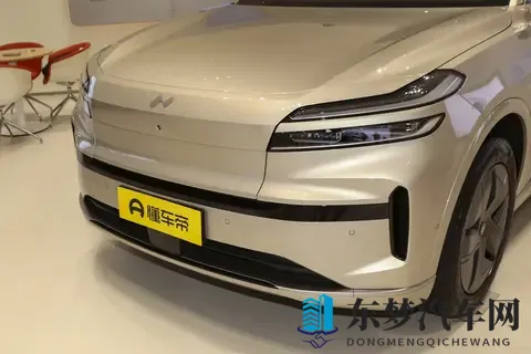 20万级家庭SUV怎么选？乐道L90大空间+灵活补能适配日常-3