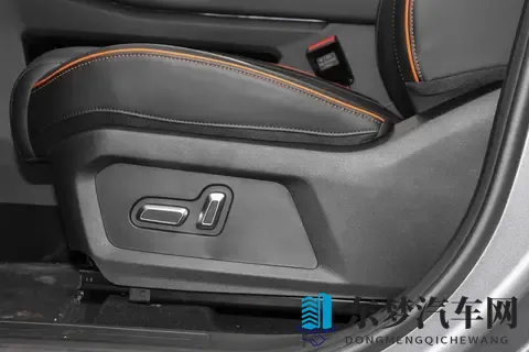 15万级硬派SUV，四驱+大空间，油耗仅63L，它颠覆你的认知-1