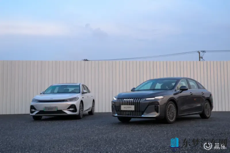 十万级混动家轿双车PK:荣威M7 DMH和银河A7-1