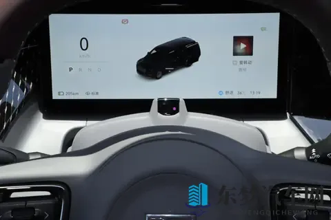 极氪009又放大招！买它当家用车，能省十几万，还能省心