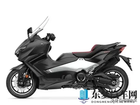 25年经典不改动力!TMAX纪念版靠红椅黑标吸睛,仅售一年争议大?-3