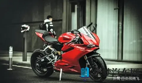 男生宿舍被脱精光玩J：全新SUV“J”型，设计科技，性价比高-2