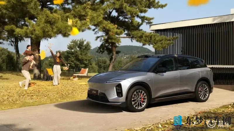 蔚来 ES6 30 万台纪念版正式上市，3498 万元-1